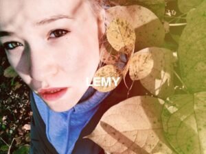 Indie pop artist, musician Anastasia Ledovskaya 1000 LIVES song