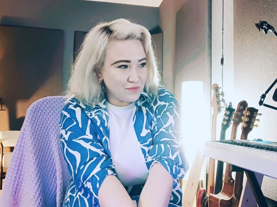 Indie pop artist, musician Anastasia Ledovskaya at her studio